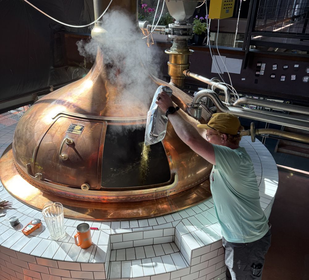 Phil Joyce making final kettle hop addition for Cascade Agenda